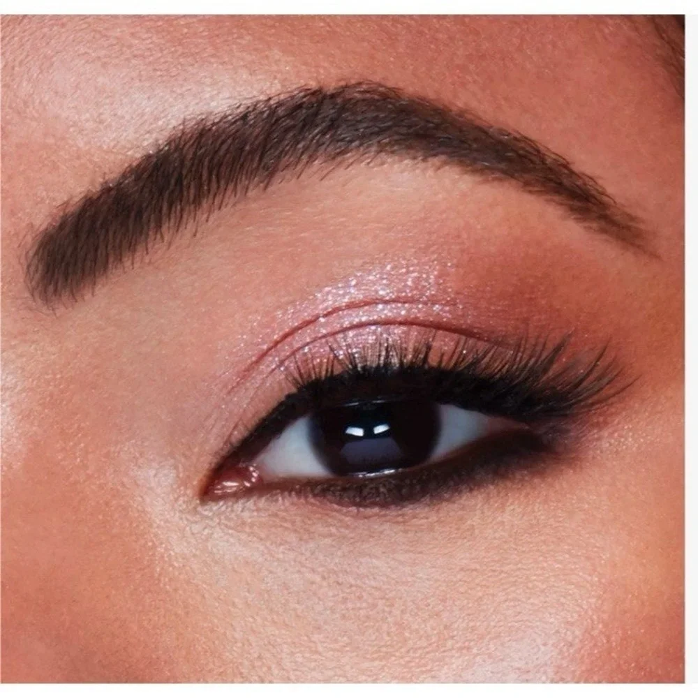 New In Box Stila Shimmer & Glow Liquid Eye Shadow - Oasis - Retails $25